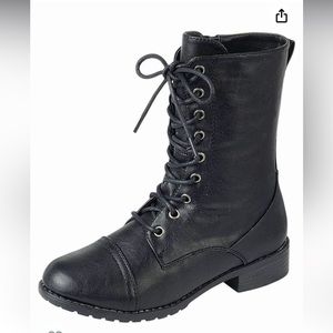 Forever Link Womens Round Toe Lace Up Combat Boots